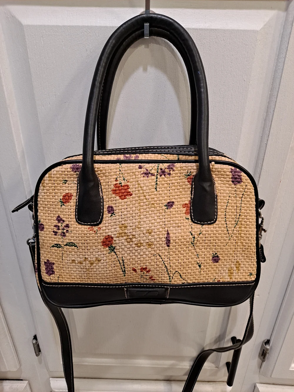 Stone Mountain Vintage Y2k Handpainted Floral Woven Straw Dome Satchel